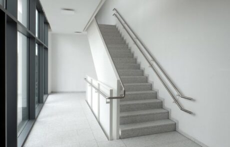 5-1472804921-kicis_pr_Treppen_whg_gross